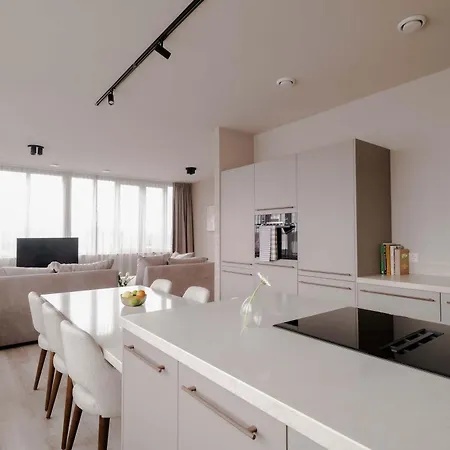 1br Penthouse In Centre Apartmán *