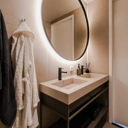 Apartmán 1br Penthouse In Centre *