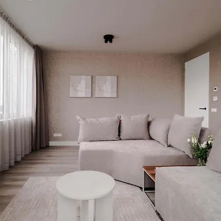1br Penthouse In Centre Apartmán *